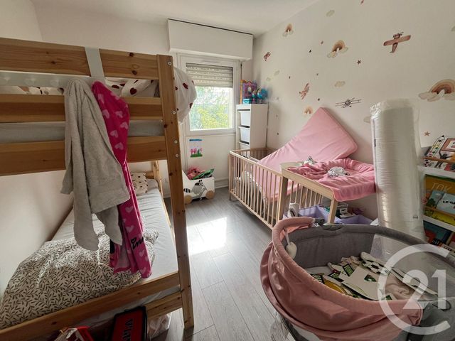 Appartement F2 à vendre - 2 pièces - 46.51 m2 - EVRY - 91 - ILE-DE-FRANCE - Century 21 Eureka