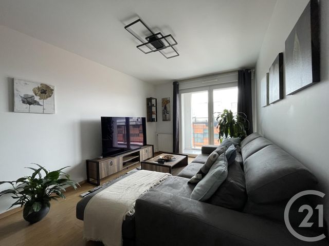 Appartement F2 à louer - 2 pièces - 53.27 m2 - EVRY - 91 - ILE-DE-FRANCE - Century 21 Eureka