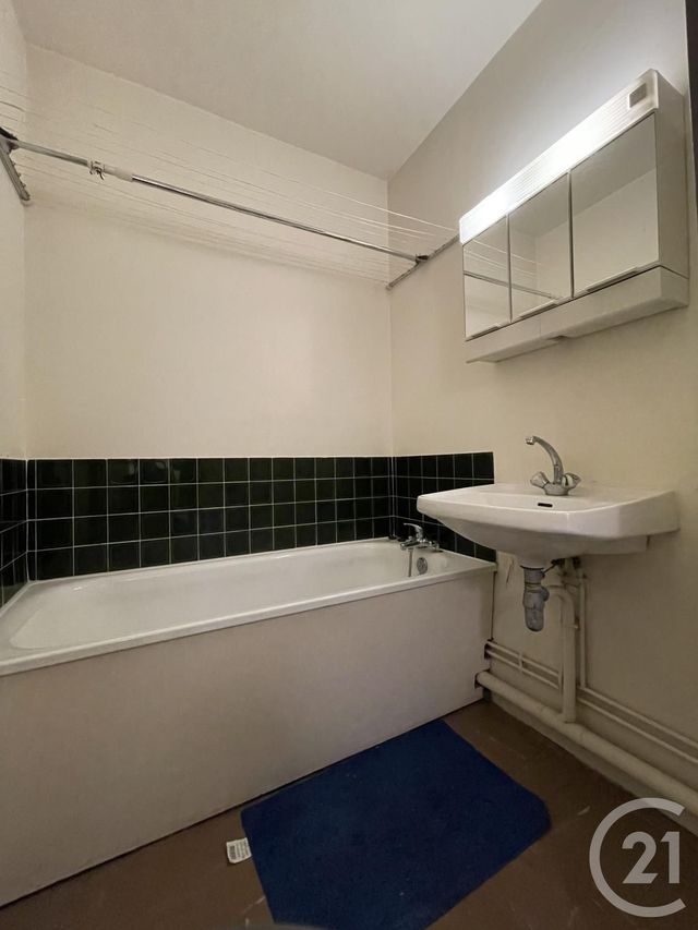 Appartement F4 à louer - 4 pièces - 78.06 m2 - EVRY - 91 - ILE-DE-FRANCE - Century 21 Eureka