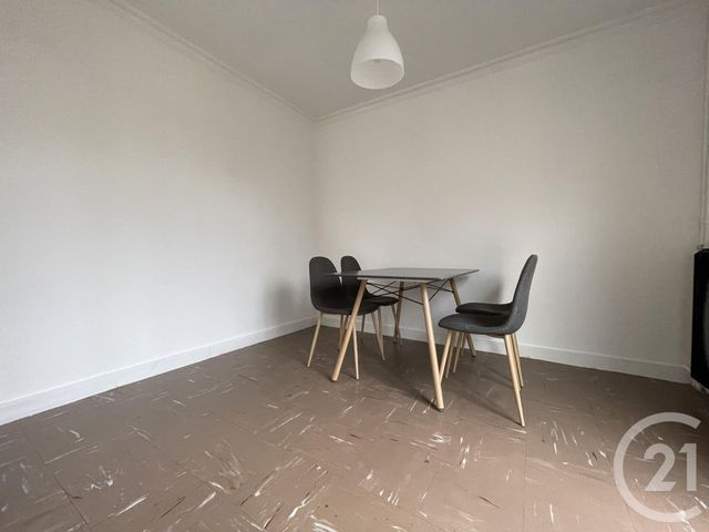 Appartement F4 à louer - 4 pièces - 78.06 m2 - EVRY - 91 - ILE-DE-FRANCE - Century 21 Eureka