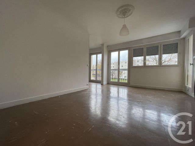 Appartement F4 à louer - 4 pièces - 78.06 m2 - EVRY - 91 - ILE-DE-FRANCE - Century 21 Eureka
