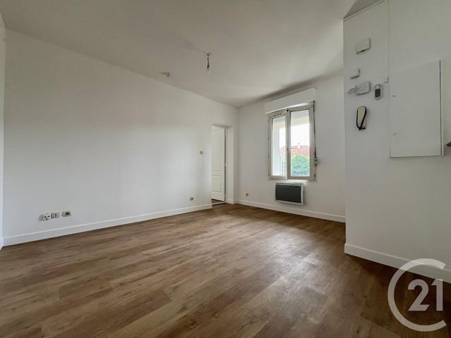 Appartement F2 à louer - 2 pièces - 32.65 m2 - PARAY VIEILLE POSTE - 91 - ILE-DE-FRANCE - Century 21 Eureka