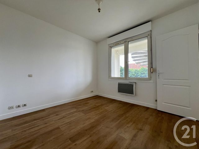 Appartement F2 à louer - 2 pièces - 32.65 m2 - PARAY VIEILLE POSTE - 91 - ILE-DE-FRANCE - Century 21 Eureka