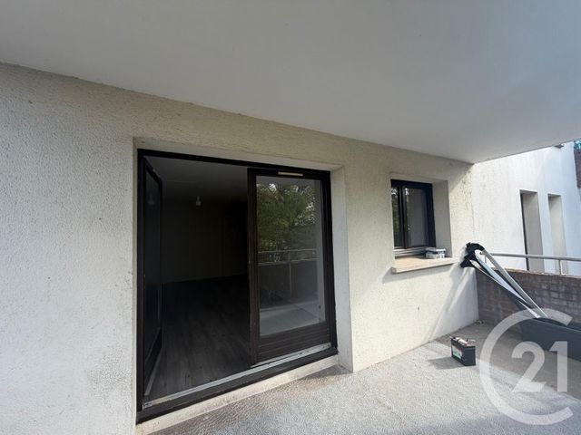 Appartement F3 à vendre - 3 pièces - 60.64 m2 - COURCOURONNES - 91 - ILE-DE-FRANCE - Century 21 Eureka