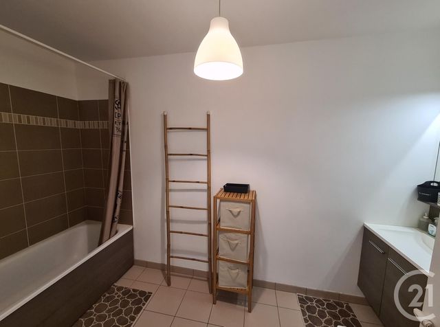 Appartement F3 à vendre - 3 pièces - 60.19 m2 - EVRY - 91 - ILE-DE-FRANCE - Century 21 Eureka