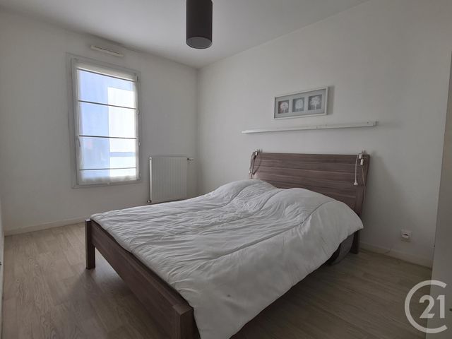 Appartement F3 à vendre - 3 pièces - 60.19 m2 - EVRY - 91 - ILE-DE-FRANCE - Century 21 Eureka
