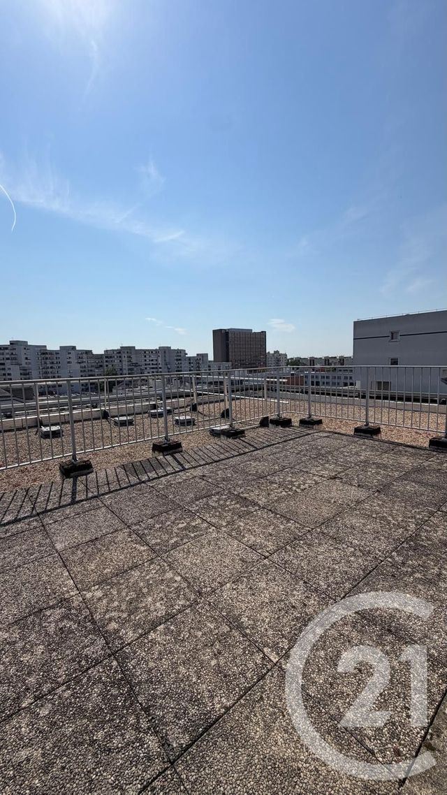 Appartement F4 à vendre - 3 pièces - 97.71 m2 - EVRY - 91 - ILE-DE-FRANCE - Century 21 Eureka