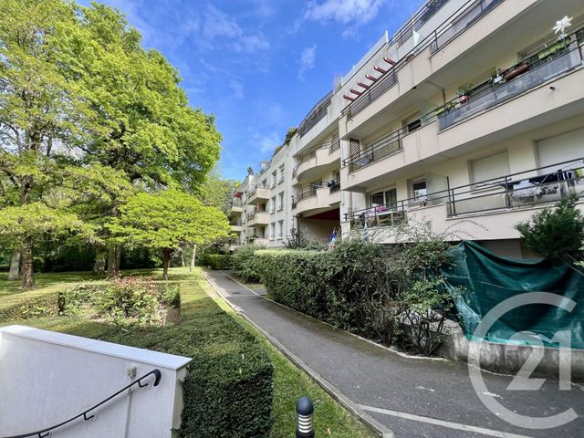 Appartement F3 à louer - 3 pièces - 66.01 m2 - EVRY - 91 - ILE-DE-FRANCE - Century 21 Eureka