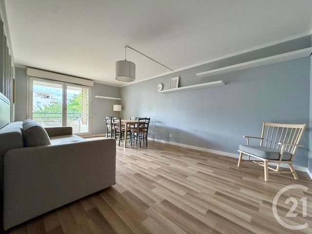 Appartement F3 à louer - 3 pièces - 66.01 m2 - EVRY - 91 - ILE-DE-FRANCE - Century 21 Eureka