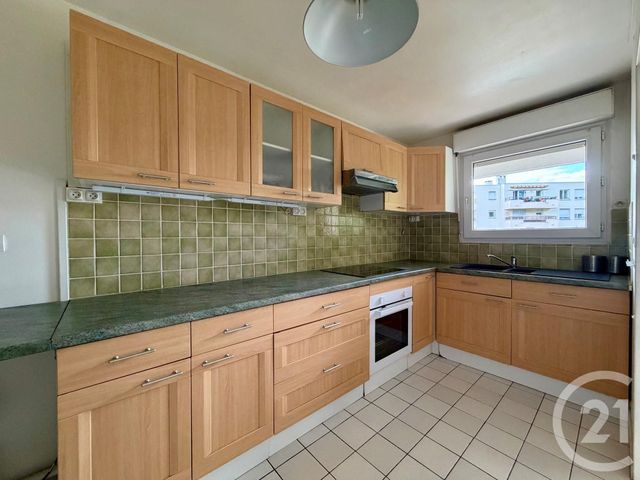 Appartement F3 à louer - 3 pièces - 66.01 m2 - EVRY - 91 - ILE-DE-FRANCE - Century 21 Eureka