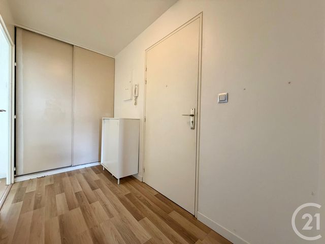 Appartement F3 à louer - 3 pièces - 66.01 m2 - EVRY - 91 - ILE-DE-FRANCE - Century 21 Eureka