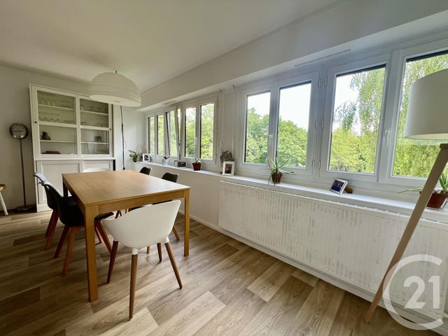 Appartement F5 à louer - 5 pièces - 93.9 m2 - EVRY - 91 - ILE-DE-FRANCE - Century 21 Eureka