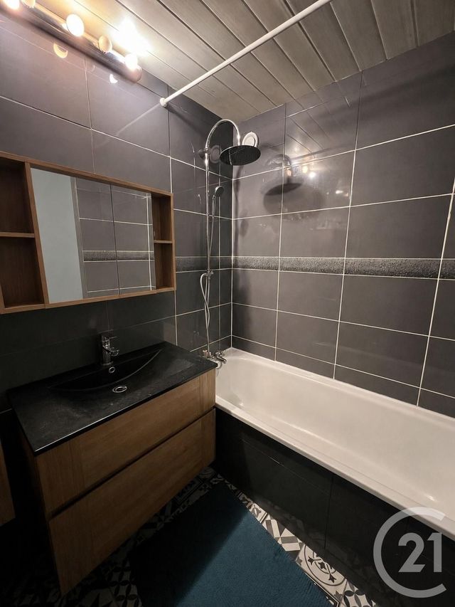 Appartement F5 à louer - 5 pièces - 93.9 m2 - EVRY - 91 - ILE-DE-FRANCE - Century 21 Eureka