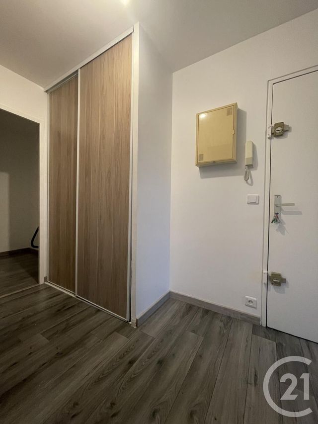 Appartement F3 à louer - 3 pièces - 65.22 m2 - EVRY - 91 - ILE-DE-FRANCE - Century 21 Eureka