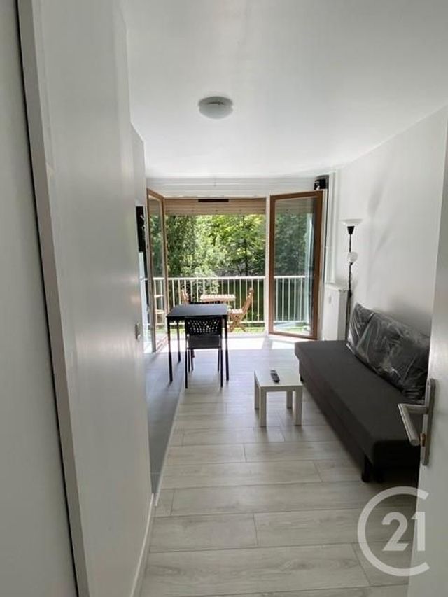 Appartement Studio à louer - 1 pièce - 18.1 m2 - EVRY - 91 - ILE-DE-FRANCE - Century 21 Eureka