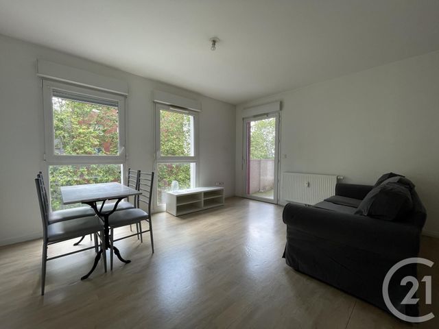 Appartement F2 à vendre - 2 pièces - 46.96 m2 - EVRY - 91 - ILE-DE-FRANCE - Century 21 Eureka