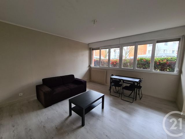 Appartement F2 à louer - 2 pièces - 48.23 m2 - EVRY - 91 - ILE-DE-FRANCE - Century 21 Eureka
