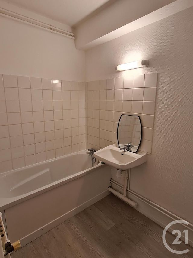 Appartement F2 à louer - 2 pièces - 48.23 m2 - EVRY - 91 - ILE-DE-FRANCE - Century 21 Eureka