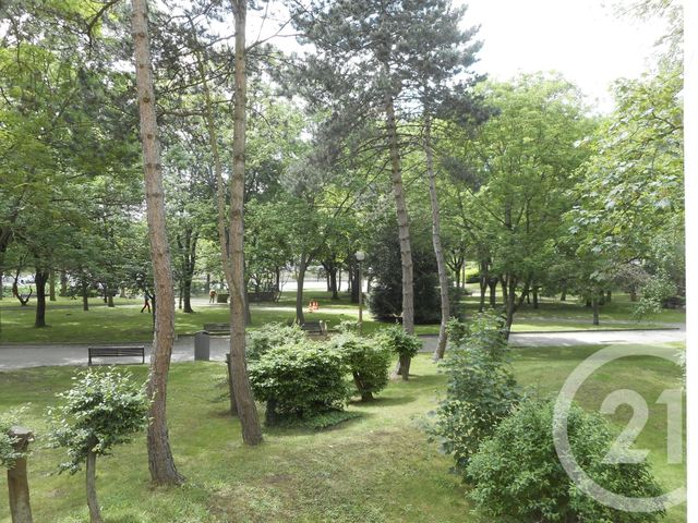 Appartement F2 à louer - 2 pièces - 48.23 m2 - EVRY - 91 - ILE-DE-FRANCE - Century 21 Eureka