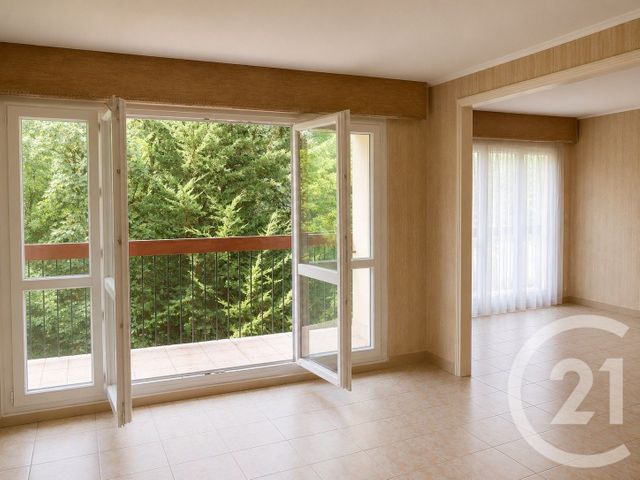 Appartement à vendre - 4 pièces - 87.68 m2 - EVRY - 91 - ILE-DE-FRANCE - Century 21 Eureka