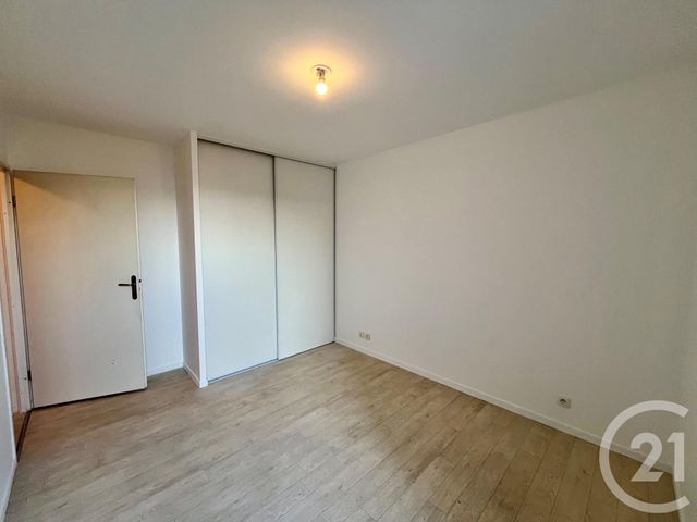 Appartement F2 à vendre - 2 pièces - 42.2 m2 - COURCOURONNES - 91 - ILE-DE-FRANCE - Century 21 Eureka
