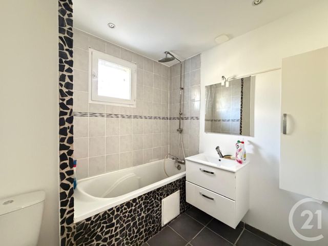 maison à louer - 5 pièces - 90.18 m2 - EVRY - 91 - ILE-DE-FRANCE - Century 21 Eureka