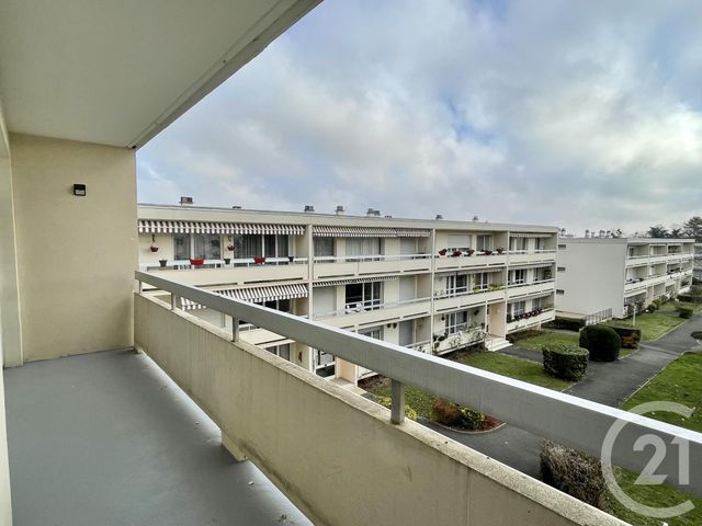 Appartement F4 à louer - 4 pièces - 80.16 m2 - EVRY - 91 - ILE-DE-FRANCE - Century 21 Eureka