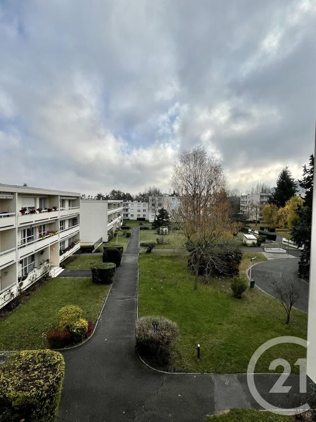 Appartement F4 à louer - 4 pièces - 80.16 m2 - EVRY - 91 - ILE-DE-FRANCE - Century 21 Eureka