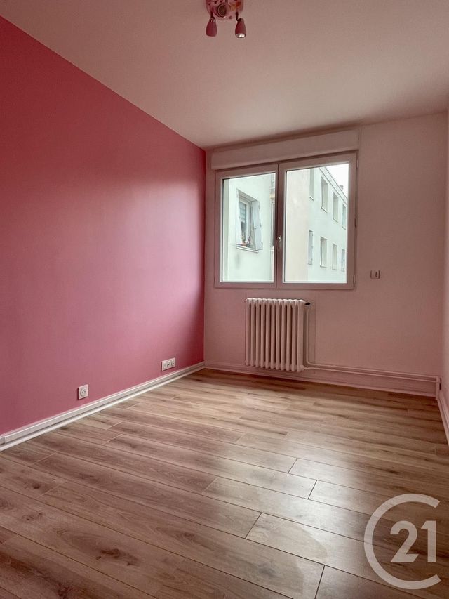 Appartement F4 à louer - 4 pièces - 80.16 m2 - EVRY - 91 - ILE-DE-FRANCE - Century 21 Eureka
