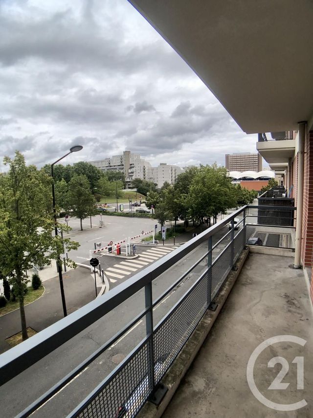 Appartement F2 à louer - 2 pièces - 37.96 m2 - EVRY - 91 - ILE-DE-FRANCE - Century 21 Eureka