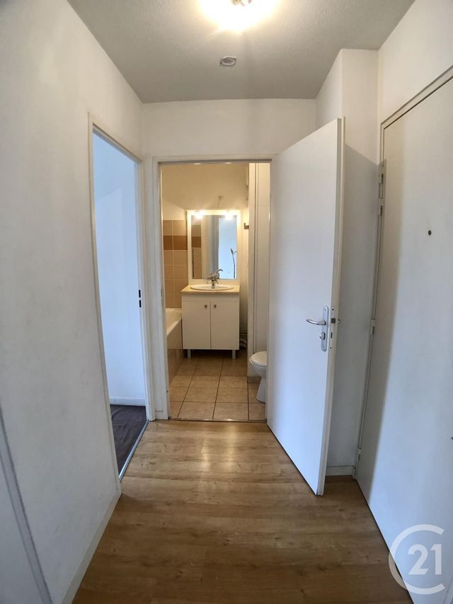 Appartement F2 à louer - 2 pièces - 37.96 m2 - EVRY - 91 - ILE-DE-FRANCE - Century 21 Eureka