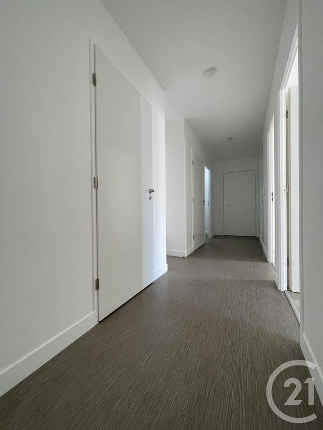 Appartement F3 à louer - 3 pièces - 63.0 m2 - EVRY - 91 - ILE-DE-FRANCE - Century 21 Eureka