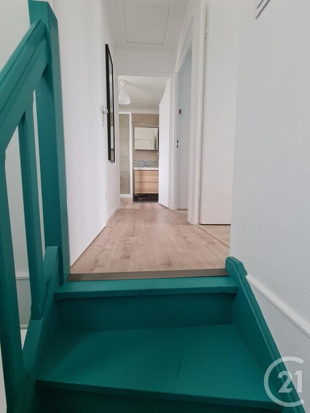 Appartement F4 à louer - 4 pièces - 49.8 m2 - COURCOURONNES - 91 - ILE-DE-FRANCE - Century 21 Eureka