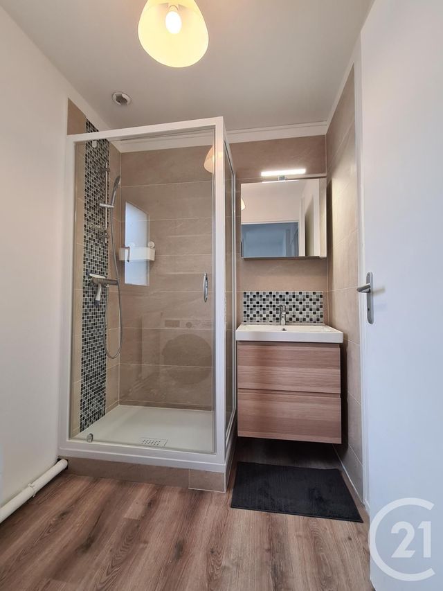 Appartement F4 à louer - 4 pièces - 49.8 m2 - COURCOURONNES - 91 - ILE-DE-FRANCE - Century 21 Eureka