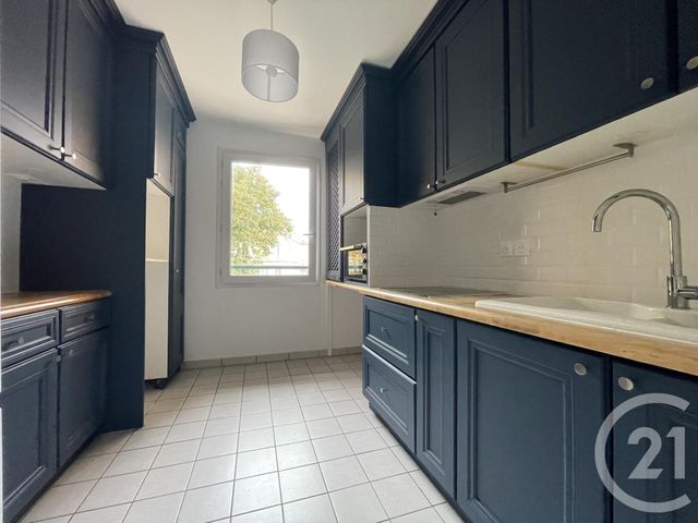 Appartement F3 à louer - 3 pièces - 72.71 m2 - CORBEIL ESSONNES - 91 - ILE-DE-FRANCE - Century 21 Eureka