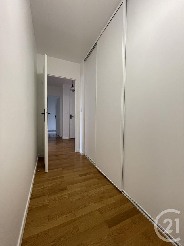 Appartement F3 à louer - 3 pièces - 72.71 m2 - CORBEIL ESSONNES - 91 - ILE-DE-FRANCE - Century 21 Eureka