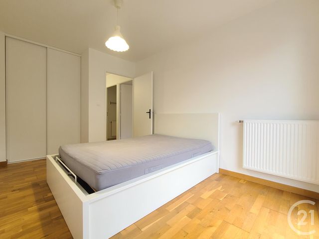 Appartement F3 à louer - 3 pièces - 72.71 m2 - CORBEIL ESSONNES - 91 - ILE-DE-FRANCE - Century 21 Eureka