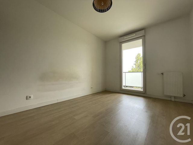 Appartement F2 à louer - 2 pièces - 44.3 m2 - EVRY - 91 - ILE-DE-FRANCE - Century 21 Eureka