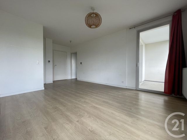 Appartement F2 à louer - 2 pièces - 44.3 m2 - EVRY - 91 - ILE-DE-FRANCE - Century 21 Eureka