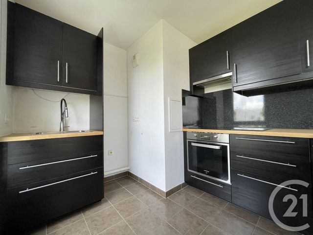 Appartement F2 à louer - 2 pièces - 44.3 m2 - EVRY - 91 - ILE-DE-FRANCE - Century 21 Eureka