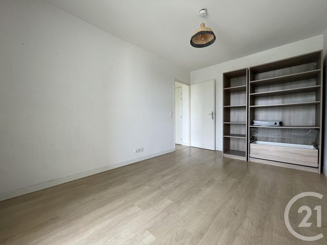Appartement F2 à louer - 2 pièces - 44.3 m2 - EVRY - 91 - ILE-DE-FRANCE - Century 21 Eureka