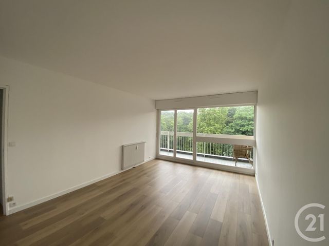 Appartement F3 à louer - 3 pièces - 64.51 m2 - EVRY - 91 - ILE-DE-FRANCE - Century 21 Eureka
