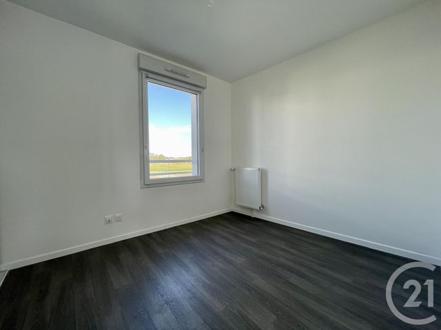 Appartement Duplex à louer - 4 pièces - 83.08 m2 - MOISSY CRAMAYEL - 77 - ILE-DE-FRANCE - Century 21 Eureka