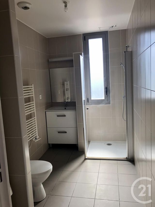 Appartement F2 à vendre - 2 pièces - 37.45 m2 - EVRY - 91 - ILE-DE-FRANCE - Century 21 Eureka