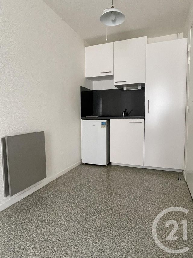 Appartement F1 à louer - 1 pièce - 19.57 m2 - EVRY - 91 - ILE-DE-FRANCE - Century 21 Eureka
