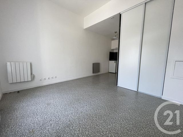 Appartement F1 à louer - 1 pièce - 19.57 m2 - EVRY - 91 - ILE-DE-FRANCE - Century 21 Eureka