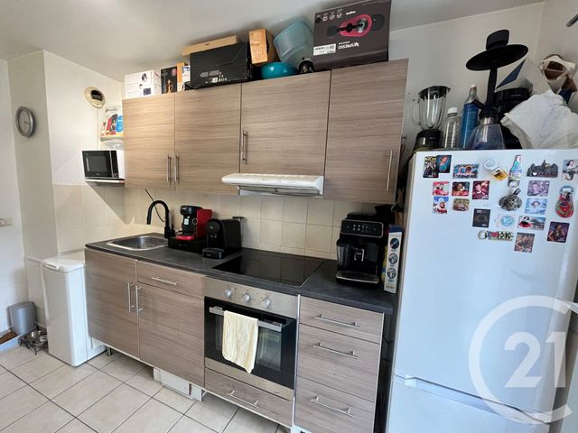 Appartement F2 à vendre - 2 pièces - 42.67 m2 - EVRY - 91 - ILE-DE-FRANCE - Century 21 Eureka