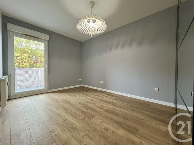 Appartement F2 à louer - 2 pièces - 46.36 m2 - EVRY - 91 - ILE-DE-FRANCE - Century 21 Eureka