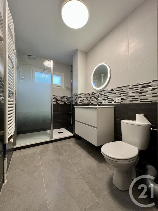 Appartement F2 à louer - 2 pièces - 46.36 m2 - EVRY - 91 - ILE-DE-FRANCE - Century 21 Eureka